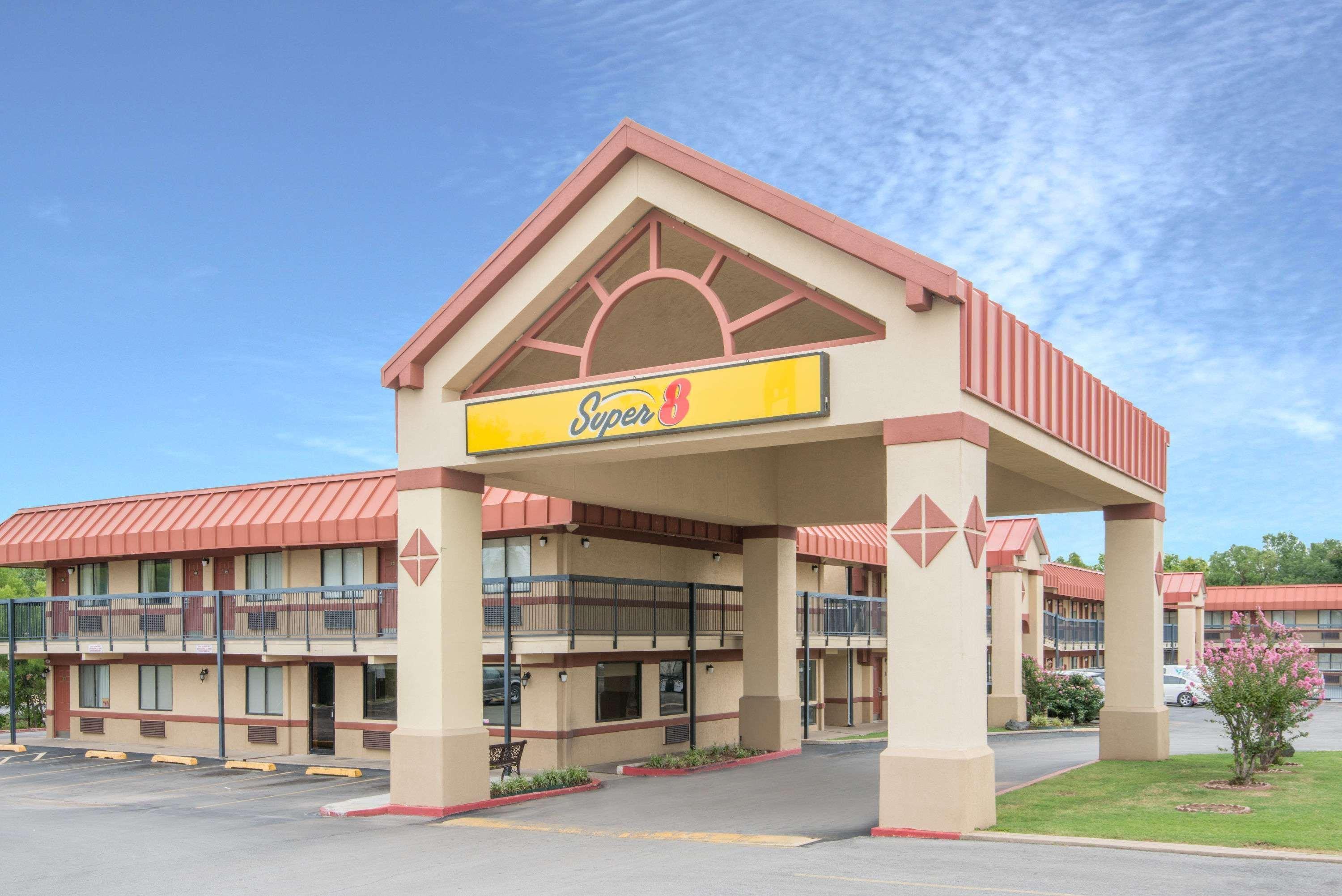 Hotel Super 8 By Wyndham Tulsa Zewnętrze zdjęcie